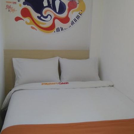 Djo Front One Inn Bengkulu Luaran gambar