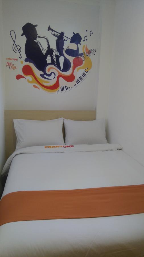 Djo Front One Inn Bengkulu Luaran gambar