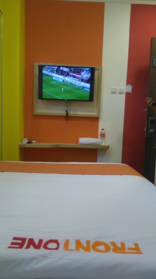 Djo Front One Inn Bengkulu Luaran gambar